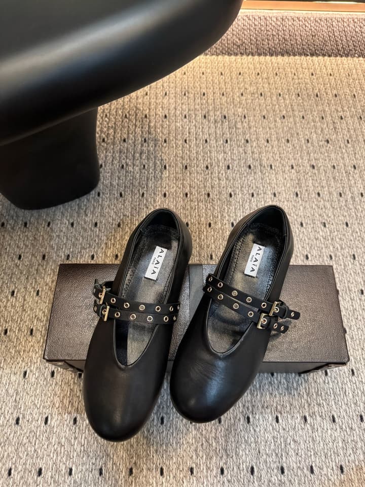 Alaïa Sheepskin Ballet Flats – 25FW in Black Chain Strap 1