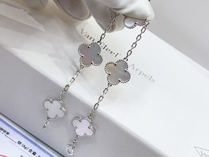 Van Cleef & Arpels Classic Alhambra Bracelet in Gold