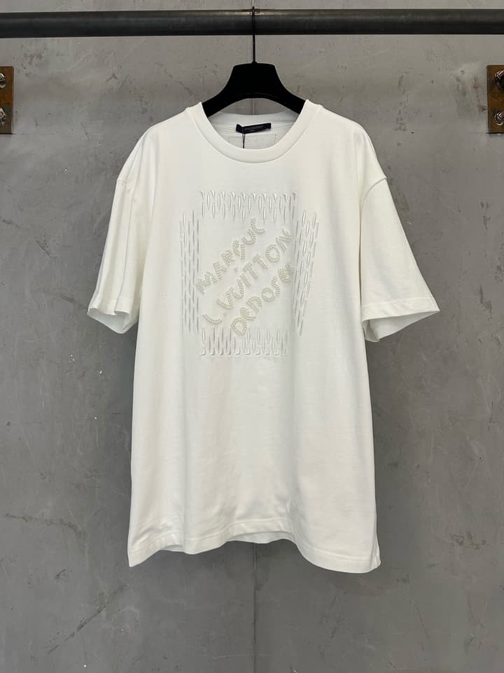 Louis Vuitton Embroidered Beaded Cotton T-Shirt – 25SS in Black