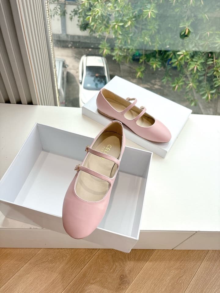 Celine Runner Platform Sneakers – 2025 Spring/Summer Collection in Assorted Display
