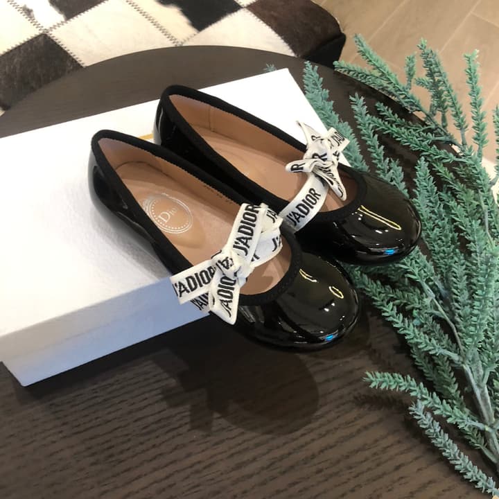 Whimsical Wonders Butterfly Ballet Flats – Kids Collection in Black Patent With Patterned Bow