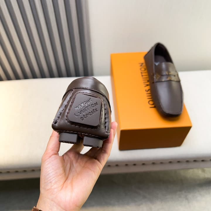 Louis Vuitton Pebbled Leather Driving Shoes in Black Textured Leather