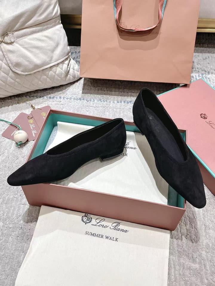 Loro Piana Rebecca Minimalist Ballerina Flats – Spring/Summer Collection in Black Suede
