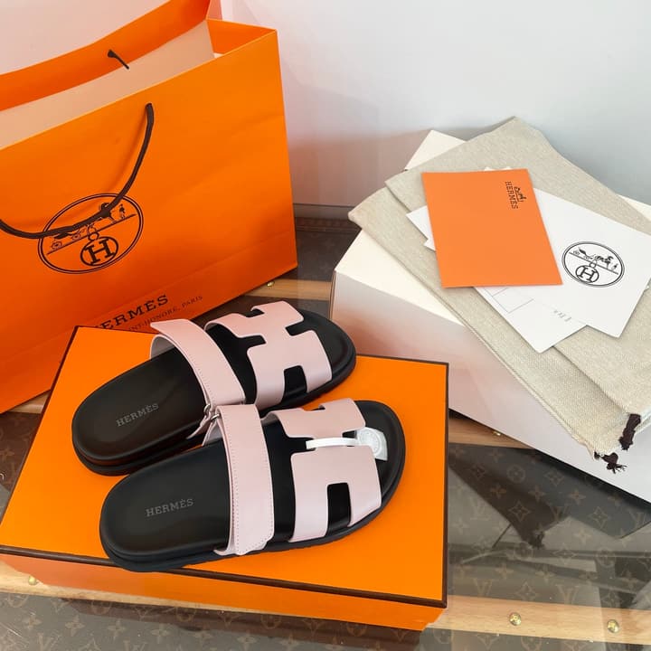 Hermès Chypre Suede Sandals in Burgundy And Beige