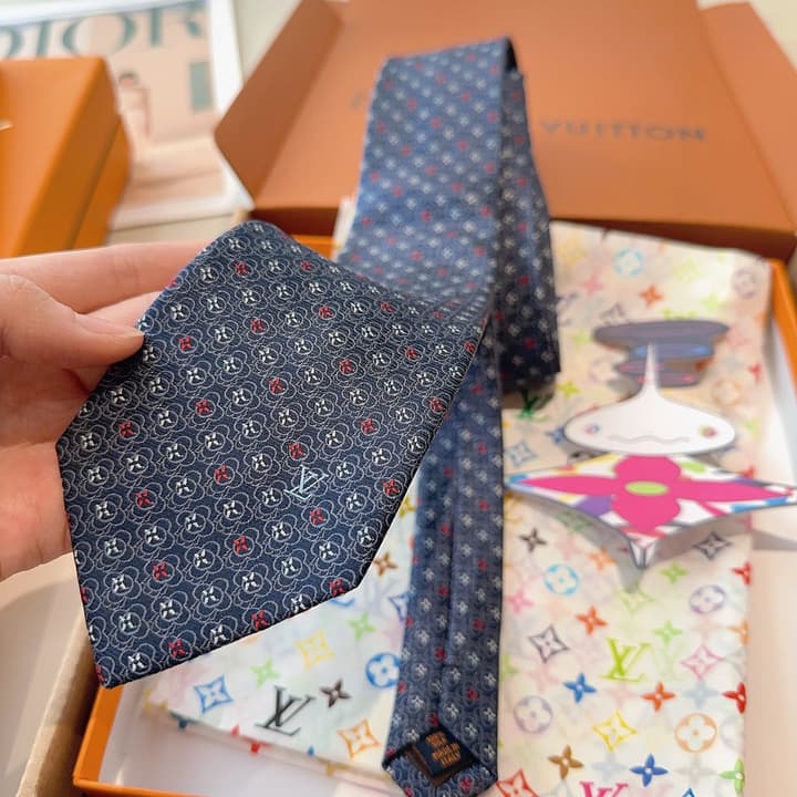 Louis Vuitton Monogram Jacquard Silk Tie in Navy with Blue Monogram