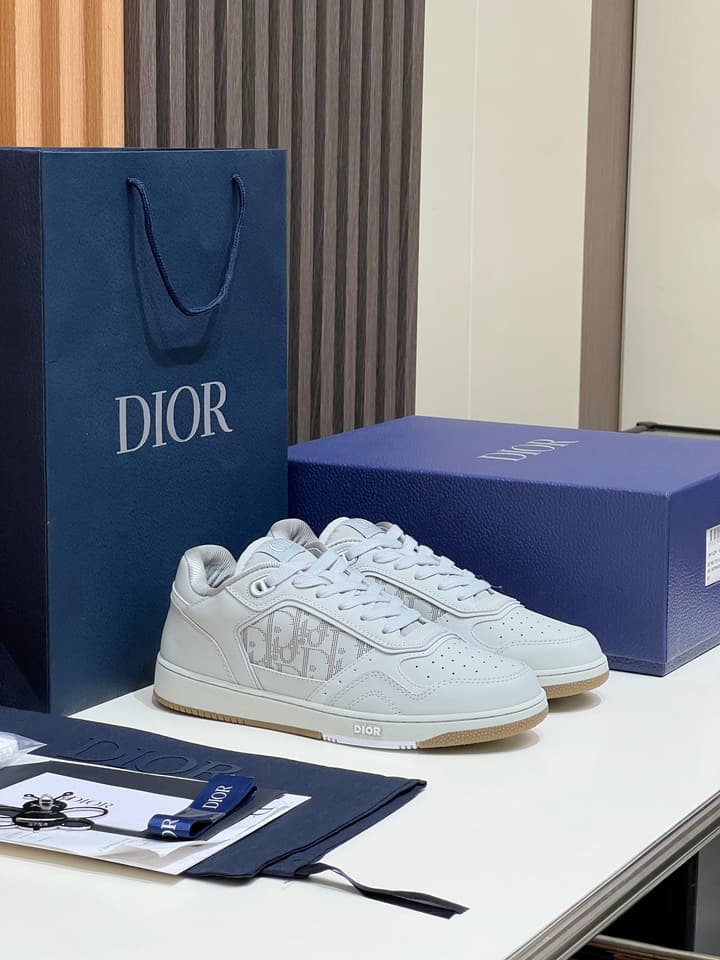 Dior B27 Unisex Sneakers – 2025 Collection in Beige With Dark Green Accents