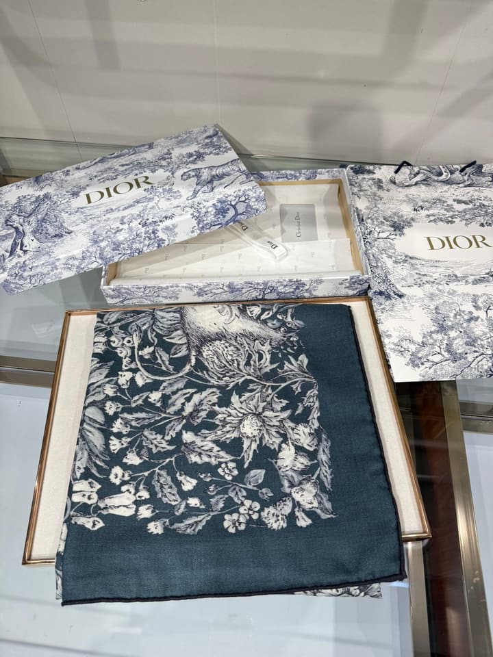 Dior Cashmere Silk Square Scarf – 2025 Collection in Cream Multi-floral