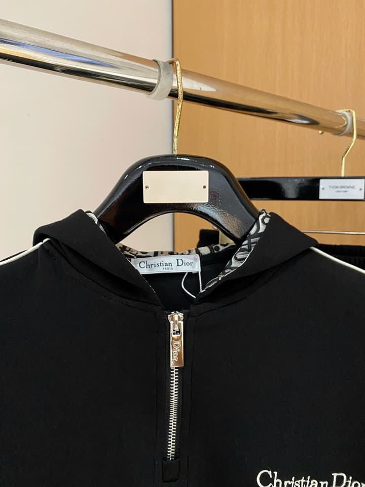 Dior Classic Air Layer T-Shirt and Shorts Set – 2026 Summer Collection in Black Crewneck Oblique Stripe