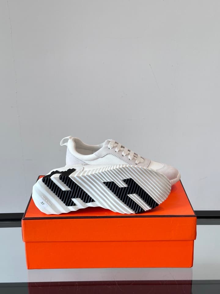 Hermès Bouncing Sneakers in Black