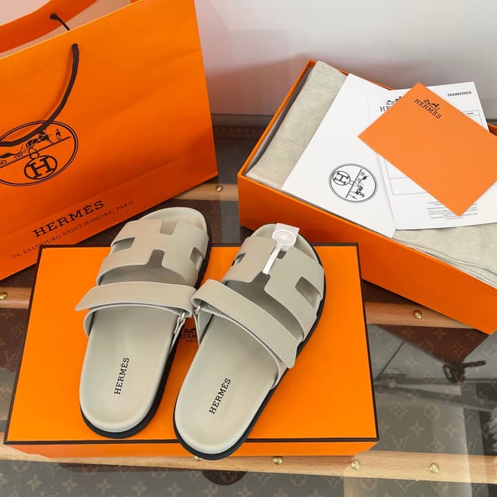 Hermès Chypre Suede Sandals in Burgundy And Beige