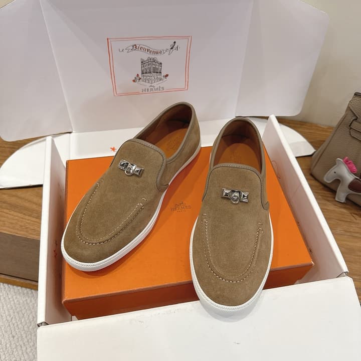 Hermès Classic Unisex Sandals – SS25 New Arrival in Beige
