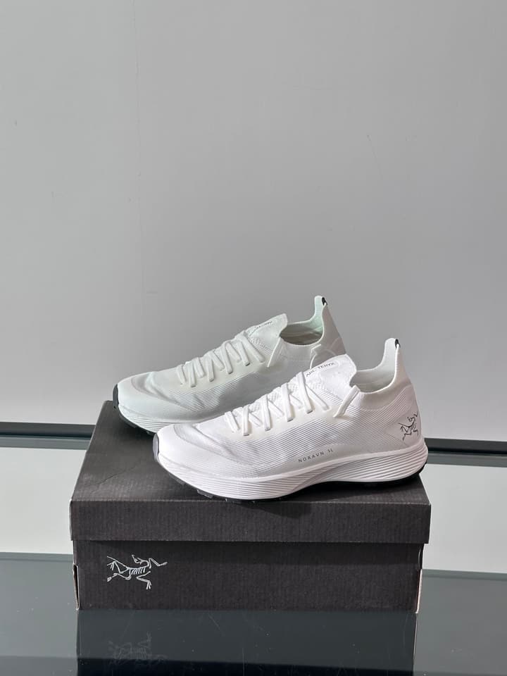Arc'teryx Norvan SL 3 Trail Running Shoes in Light Pink