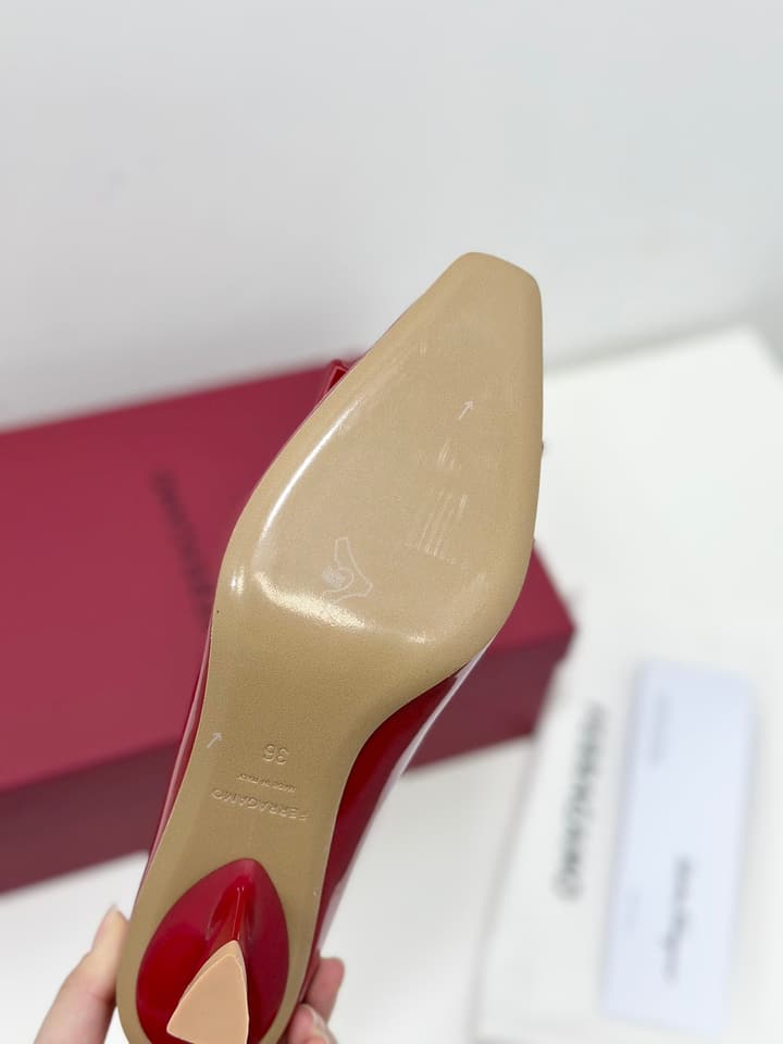 Ferragamo Vara Patent Leather Square Toe Pumps in Black Patent Leather (1cm Heel)