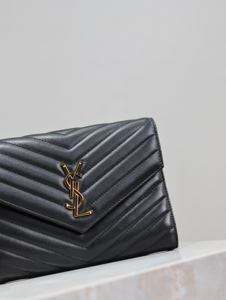 Saint Laurent LE CASSANDRE Lambskin Clutch Bag in Black