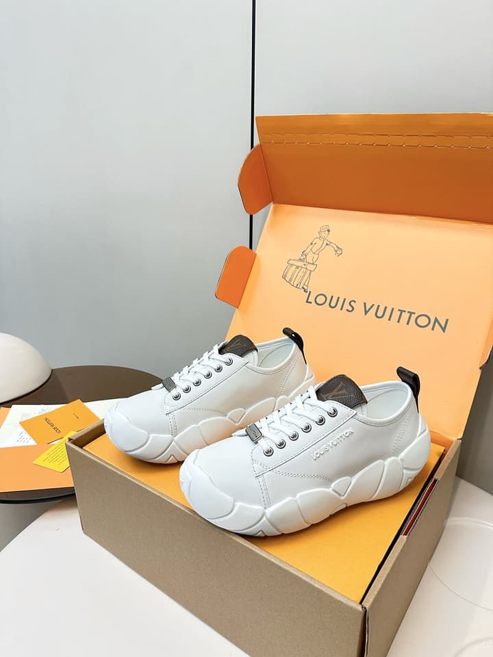 Louis Vuitton LV Bubble Platform Sneakers in Metallic Silver