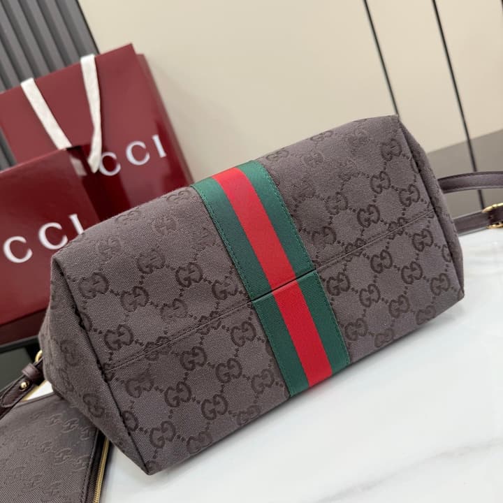 Gucci Giglio GG Canvas Handbag – 2026 Spring/Summer Collection in Dark Brown GG Canvas