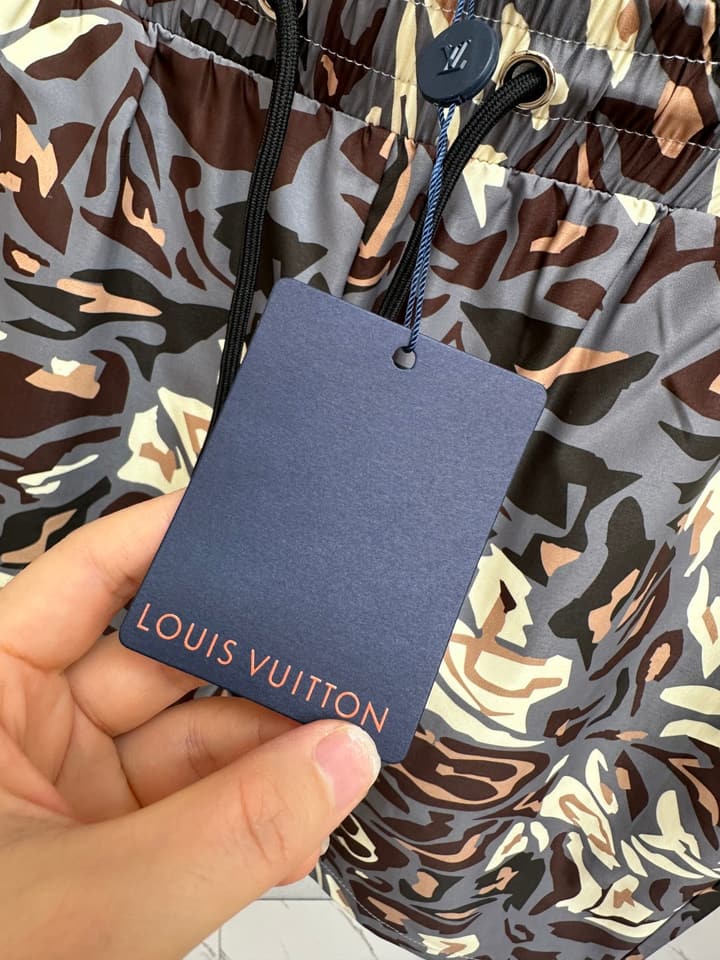 Louis Vuitton Men's Casual Beach Shorts – 2025SS in Grey Abstract Floral