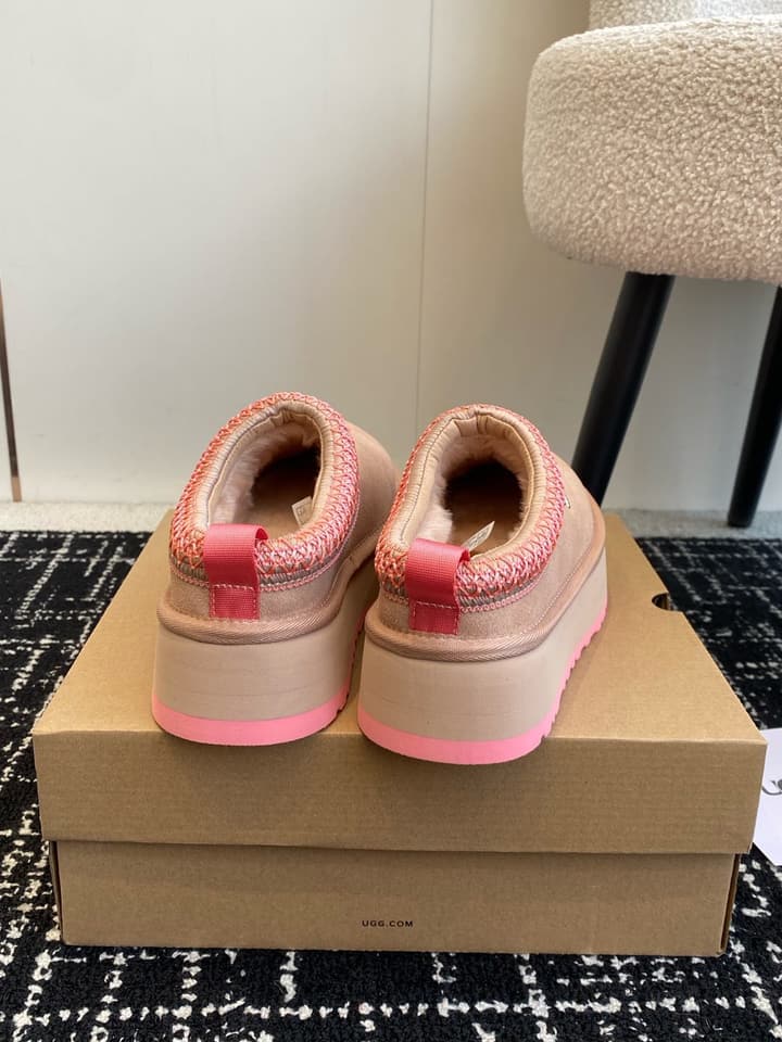 UGG Tazz Feng Chen Wang x TELFAR Valentine's Day Limited Edition Slippers