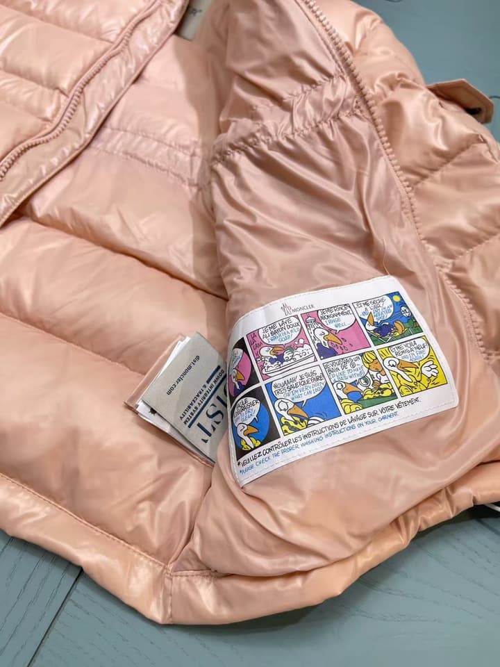 Moncler Kids Puffer Jacket – 2025 Collection in Light Pink
