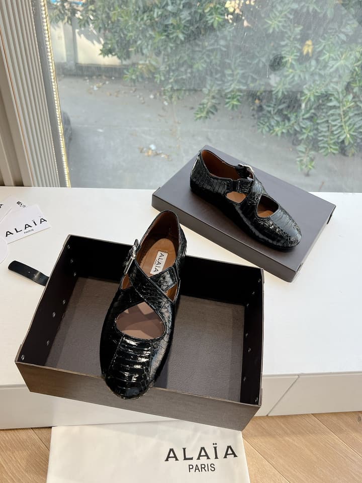 Alaïa Eel Leather Ballet Flats – 2025 SS