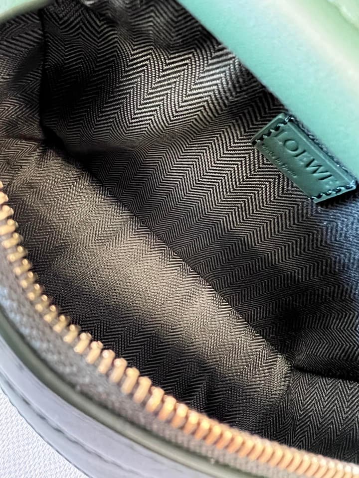 Loewe Puzzle Bag in Black
