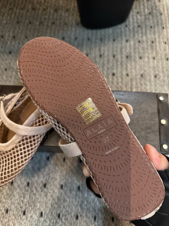 Alaïa Ballet Flats – 25FW in Dusty Rose Suede