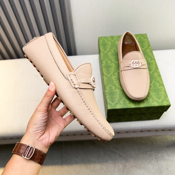 Gucci Premium Leather Loafers in Black Embossed Leather