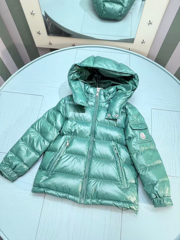 Moncler Kids Puffer Jacket – 2025 Collection in Light Pink