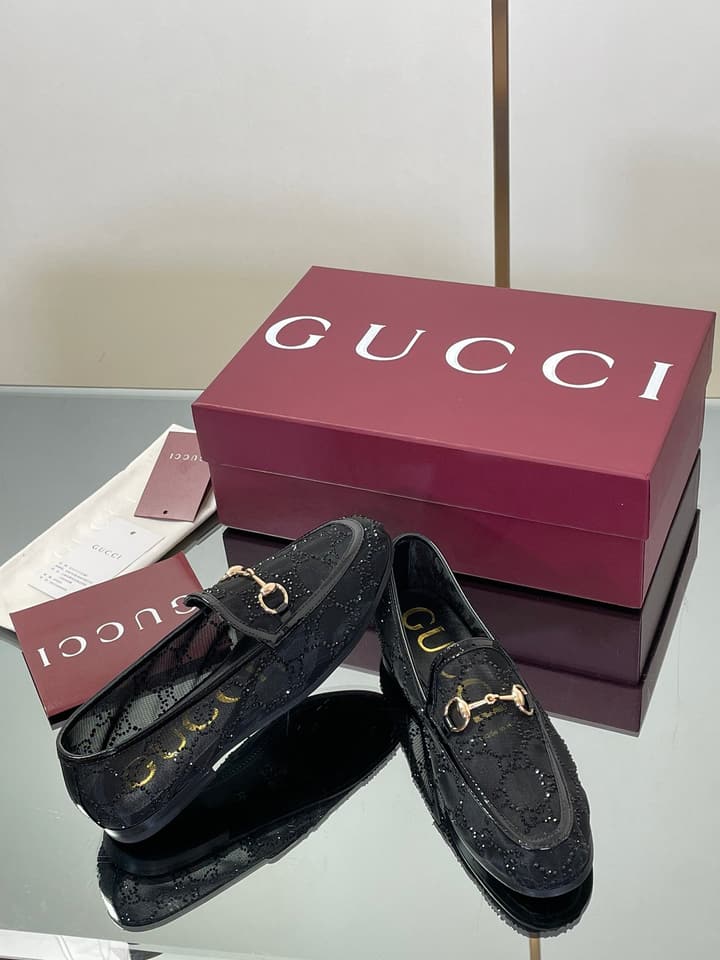 Gucci Patent Leather GG Crystal Loafers – FW25 in Black Patent Crystal Gg