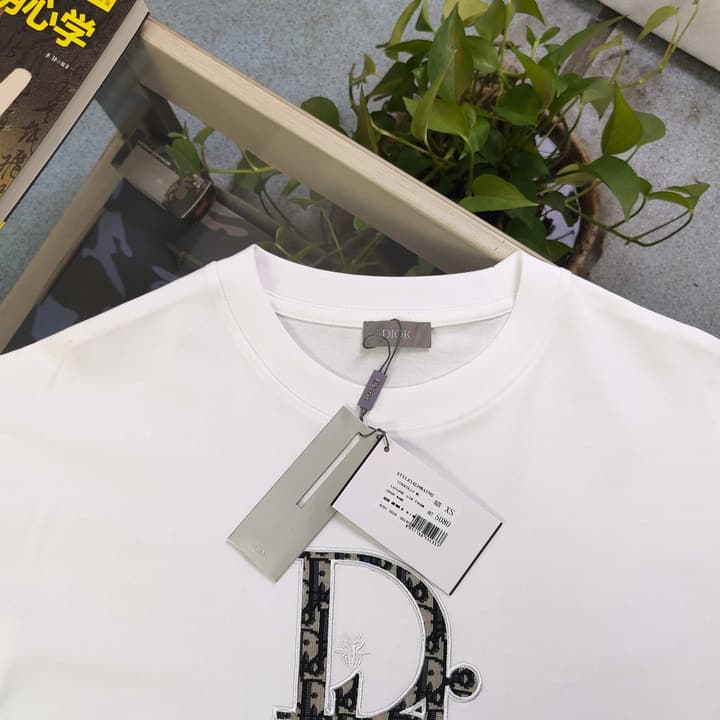 Dior Embroidered Letter Patch T-Shirt – 2025 Collection in Black