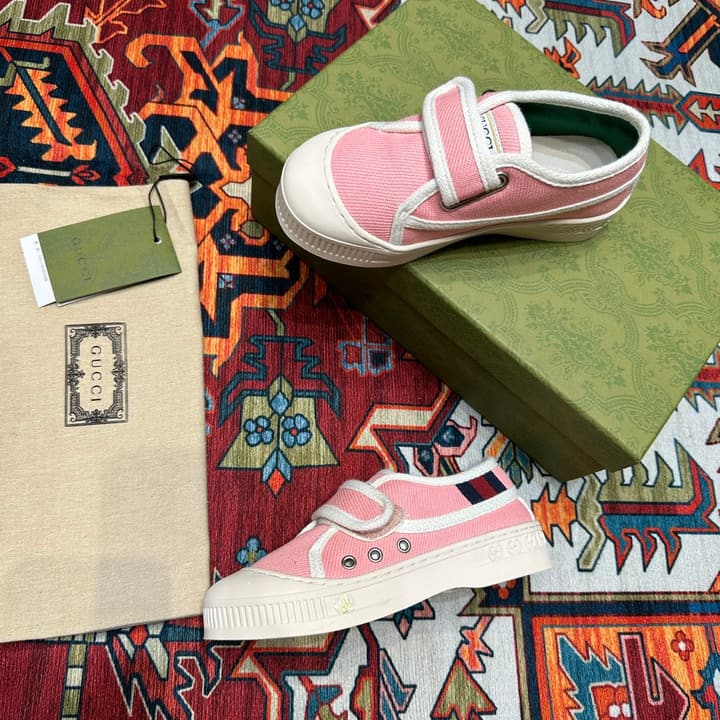Gucci Kids Footwear – Kids Collection in Beige Plaid Slip-on