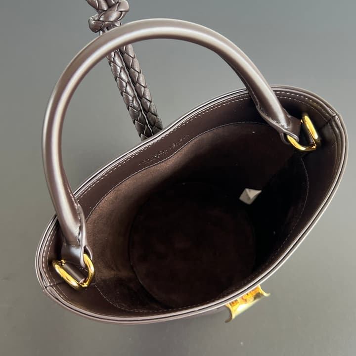 Bottega Veneta Liberta Bucket Bag – 25SS in Black