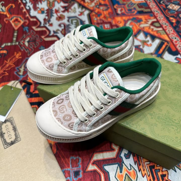 Gucci Kids Footwear – Kids Collection in Beige Plaid Slip-on
