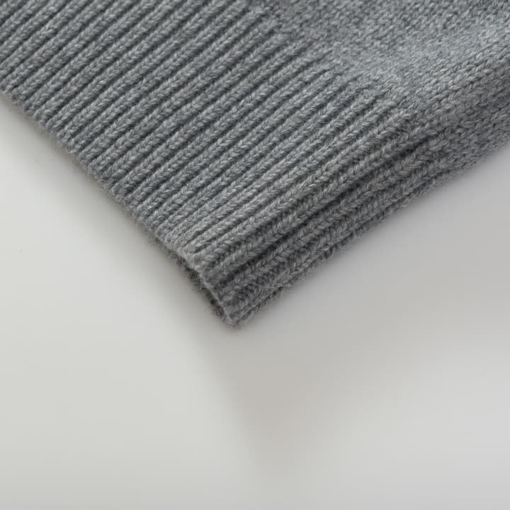 Burberry Equestrian Knight Logo Cashmere Blend Knit Sweater – 25SS in Black