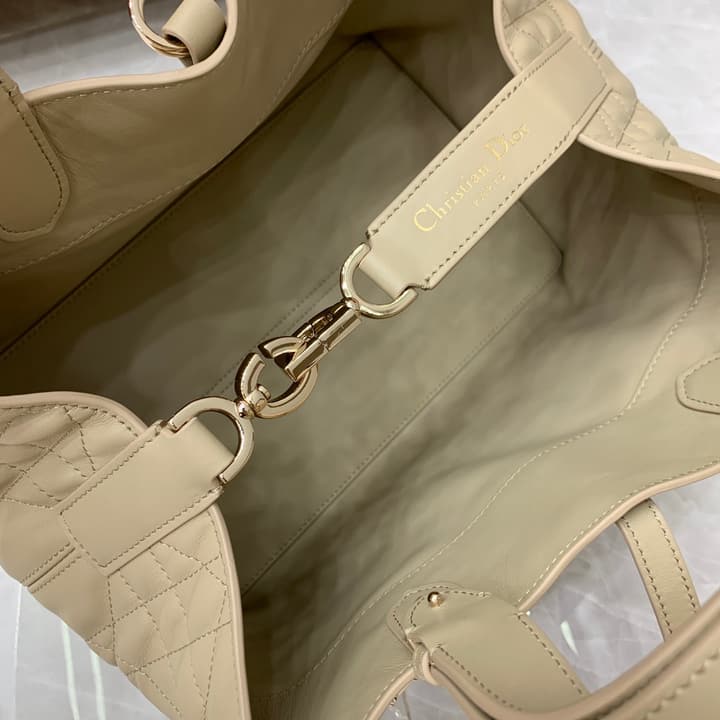 Dior C'est Dior Bucket Bag – 23FW in Cream