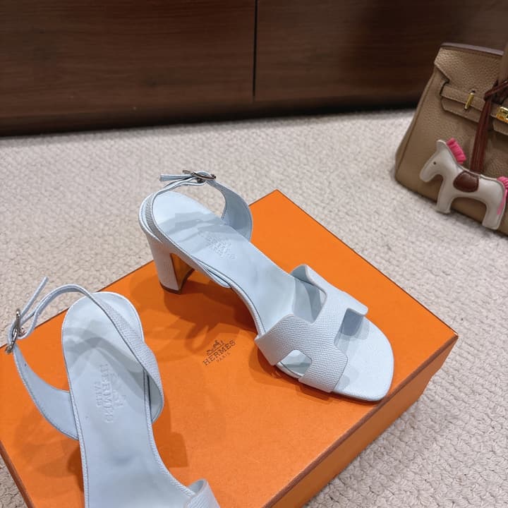 Hermès Eremite 80 Heeled Sandals in Blush Pink