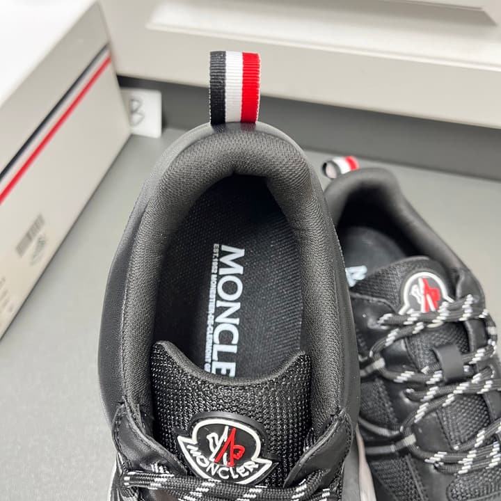 Moncler Men's Casual Sports Sneakers in Black