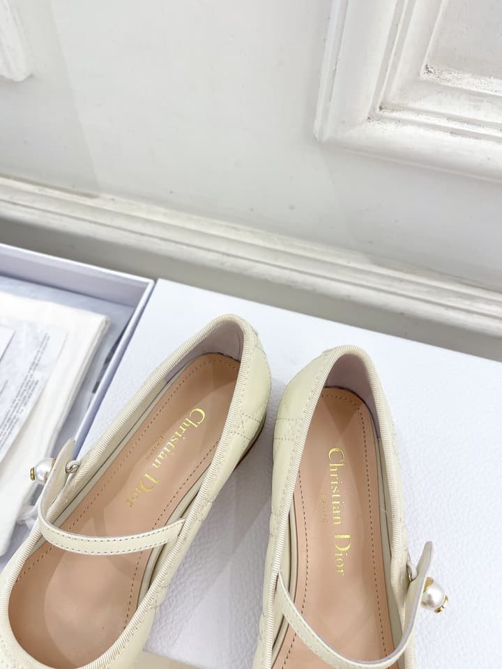 Dior Cannage Pearl Ballet Pumps – 2024 Early Spring Collection in Cream Mary Jane