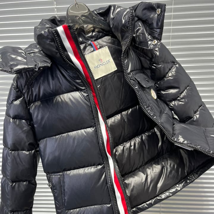 Moncler High Quality Kids Detachable Hooded Puffer Jacket – 25FW – Kids Collection in Glossy Black Down Jacket