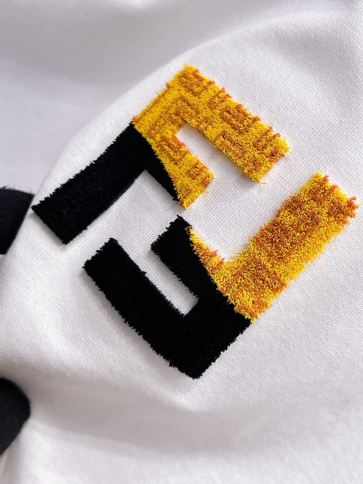 Fendi Classic Logo T-Shirt – Spring/Summer Collection – 2025 in Black