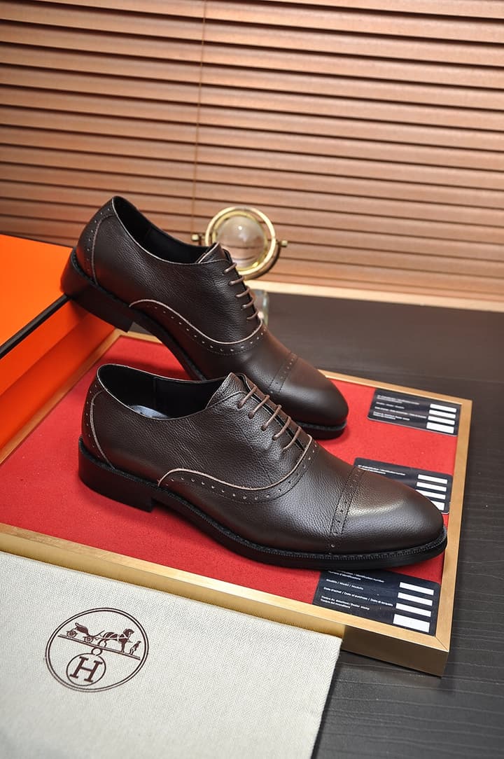 Hermès Classic Leather Loafers in Black