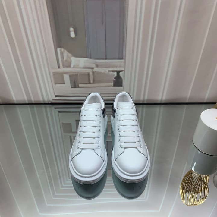 Alexander McQueen Unisex Sneakers in White And Grey Paneled