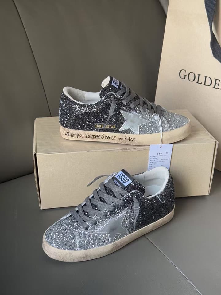 Golden Goose Superstar Sneakers – 2025 Collection in Gradient Gunmetal Silver Grid