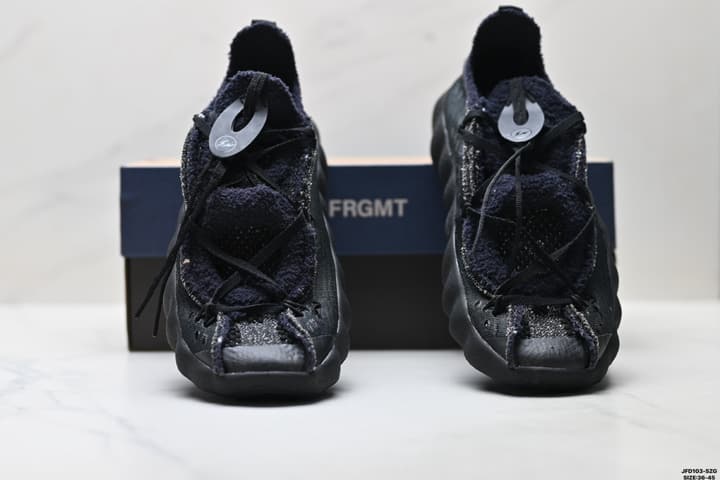 Nike Mind 002 Tech Training Shoes