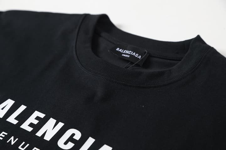 Balenciaga Red Double Ring Foam Print T-Shirt – 26SS in Black