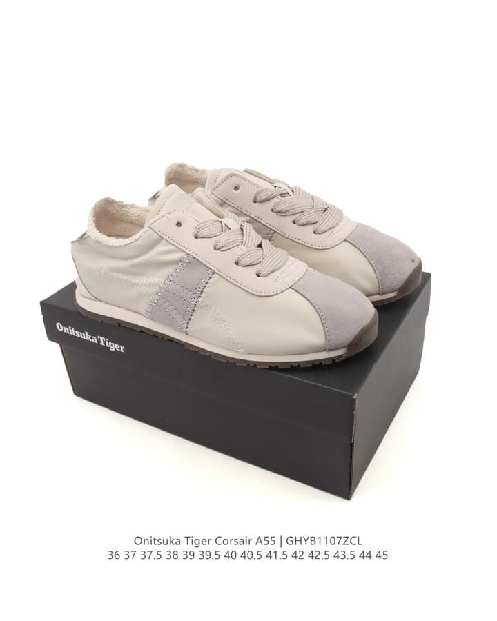 Onitsuka Tiger TIGER CORSAIR A55 Running Shoes in Beige Suede