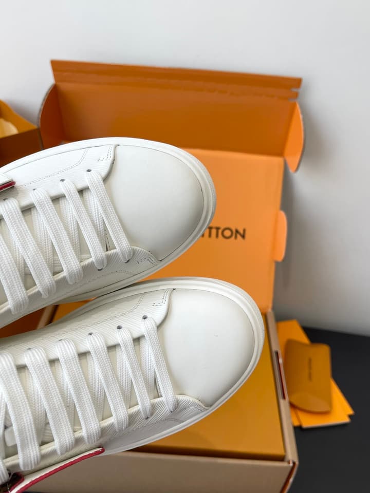 Louis Vuitton Monogram Chain Sneakers – 25SS in Gold