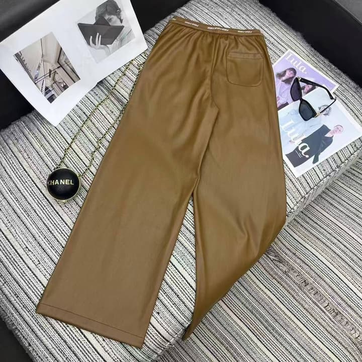 Miu Miu Letter Elastic Waist Straight Leather Pants in Black