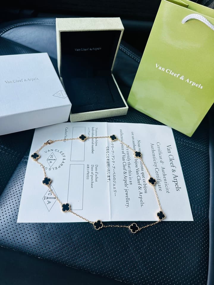 Van Cleef & Arpels Vintage Alhambra Gold Onyx Necklace – 2025 Collection