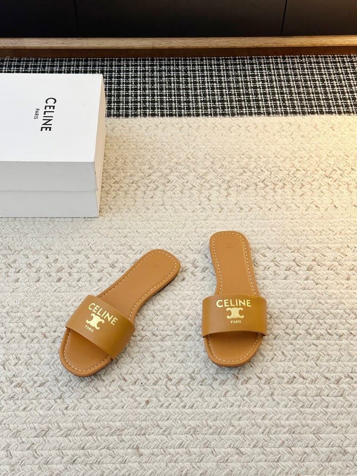 Celine Minimalist Triomphe Flat Sandals – Summer Collection in White